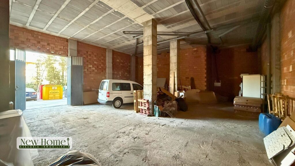 Local en venta en Bulevar Ciudad de Vícar 7